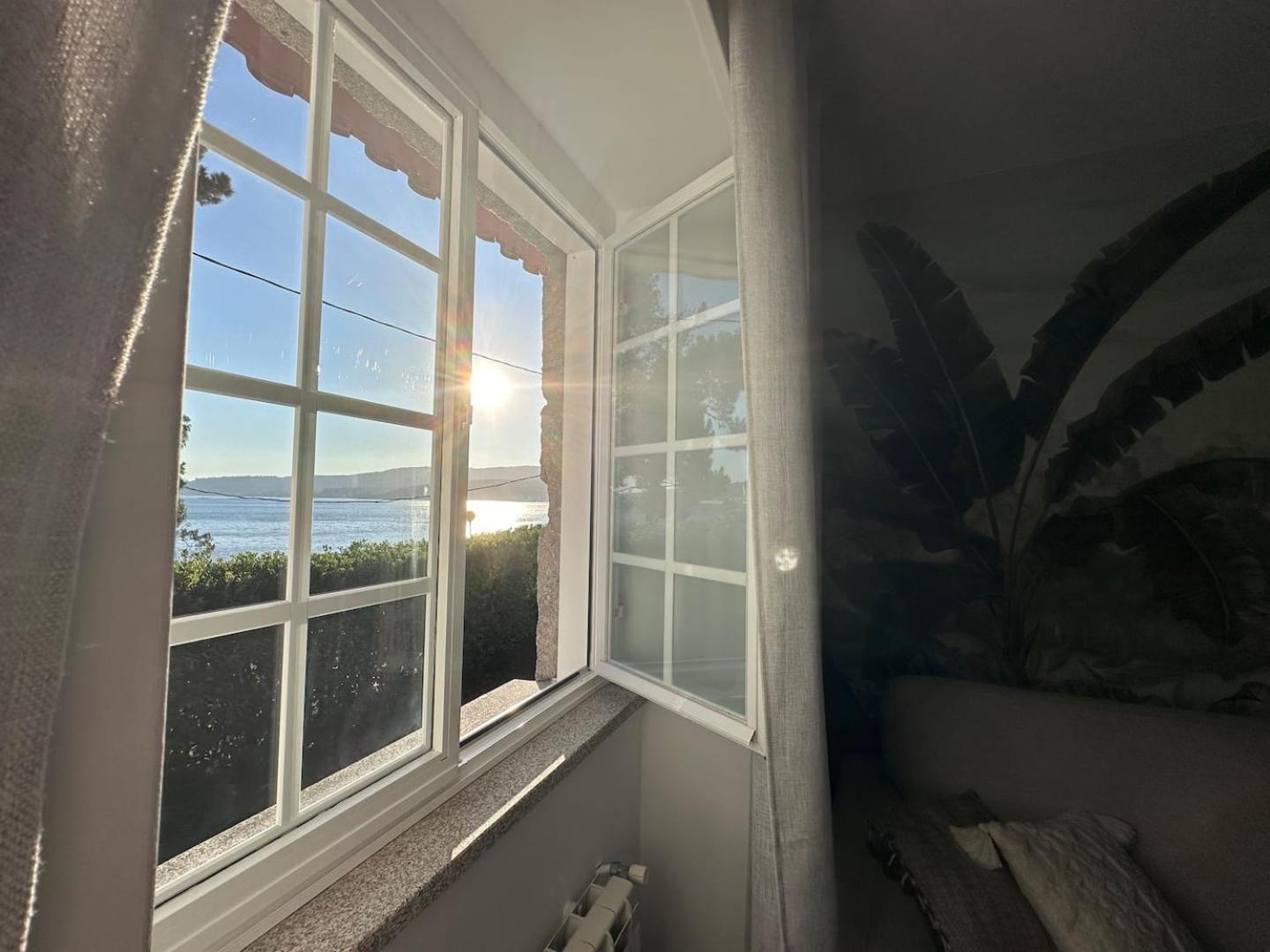 Isla De Tambo Apartment San Salvador de Poio Екстериор снимка